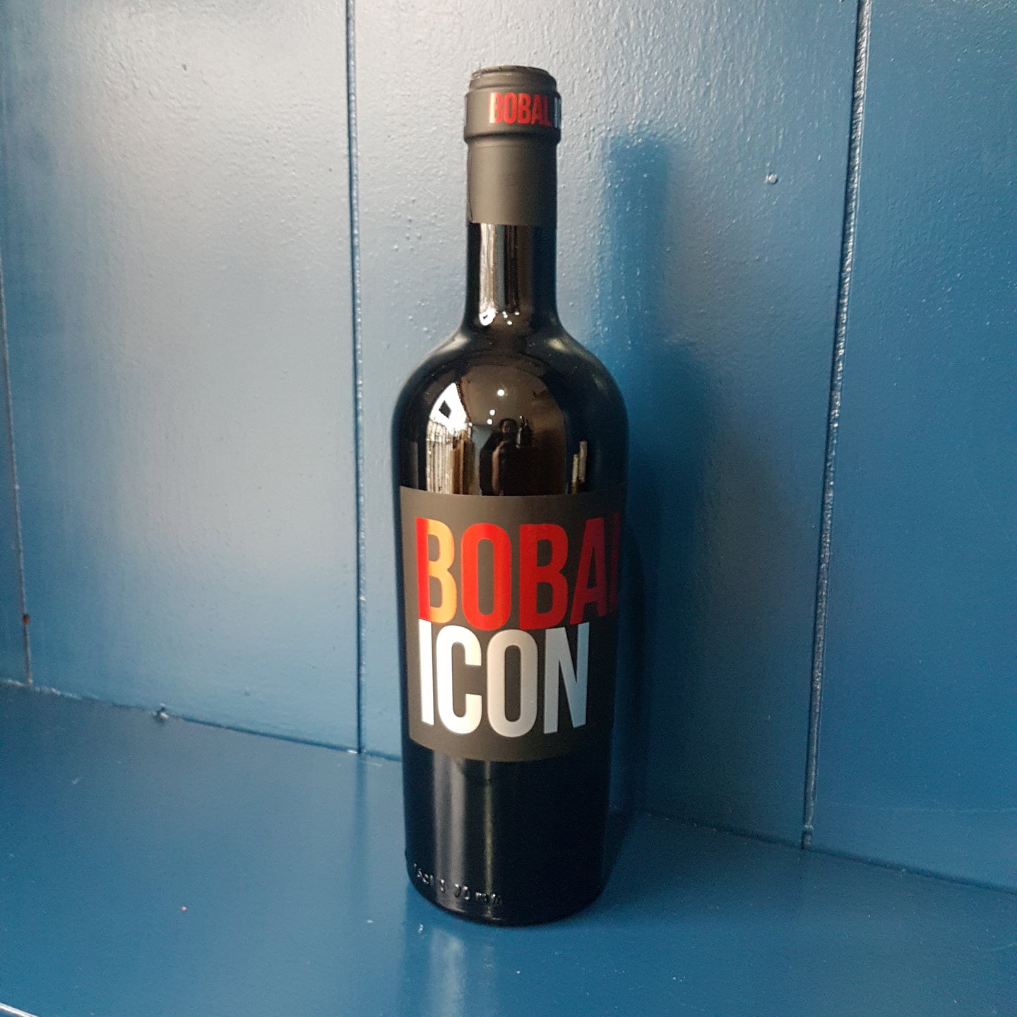 Vega Tolosa Bobal Icon Red Spain 75cl