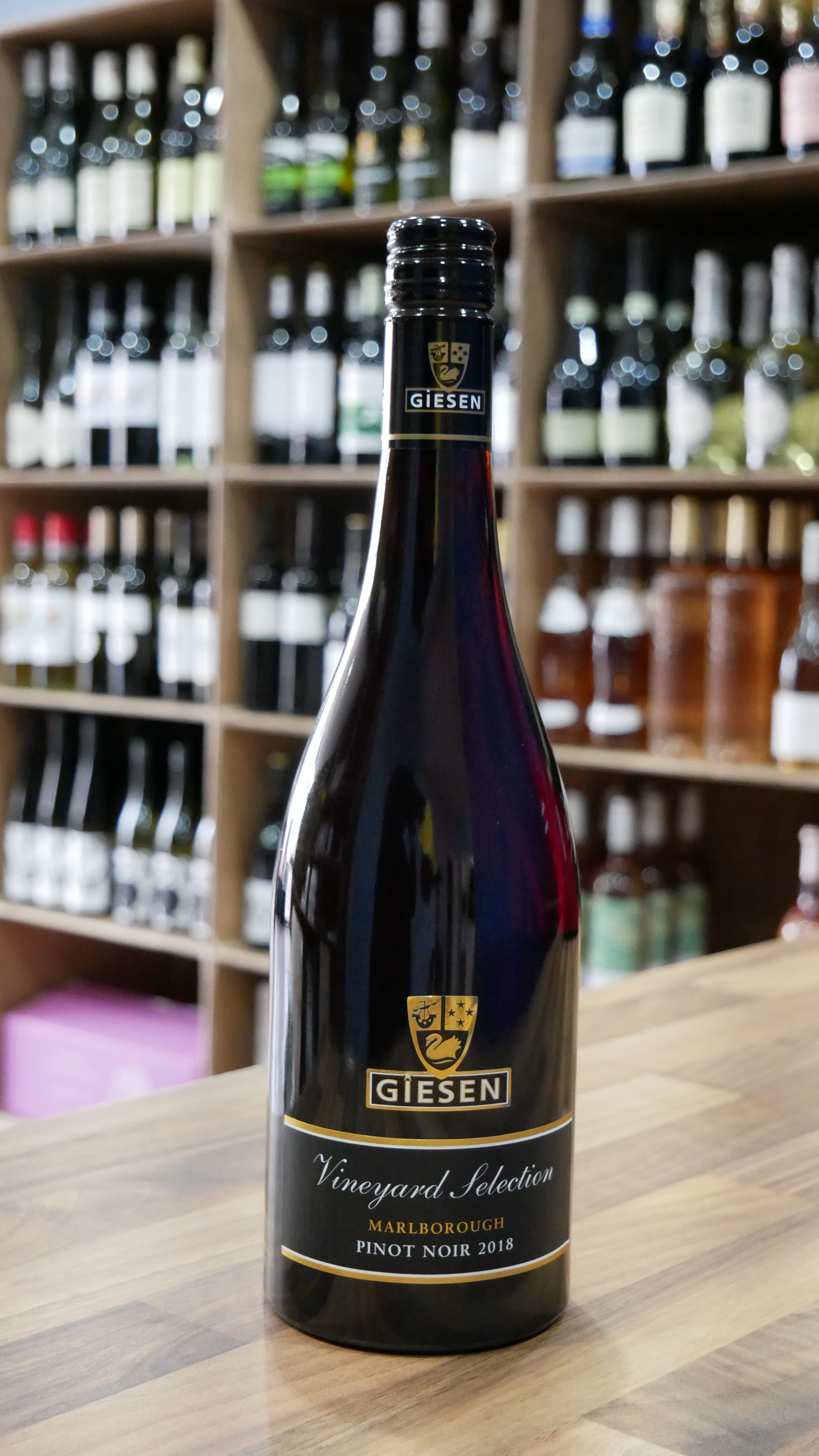 Giesen Vineyard Selection Pinot Noir 2018